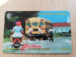 CAYMAN ISLANDS  CI $ 10,-  CAY-163A CONTROL NR 163CCIA  SCHOOL DAY/BUS     Fine Used Card  ** 3115** - Iles Cayman