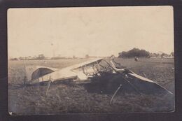 CPA Aviation Accident Avion Carte Photo Non Circulé à Identifier - Accidents