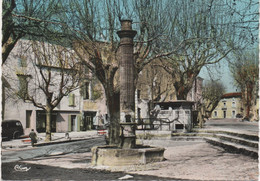 Carte-photo C50  MAZAN La Fontaine Et Le Cours-animée-fourgon Ancien-vespasienne - Mazan