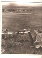 Photo  LAPIE   Dim  45cm  X 27 Cm     LA   FERME  DE BRIE   Region De Meaux / Seine Et Marne - Autres & Non Classés