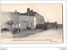 CPA 85 Ste Sainte La Gare Et Le Train Tramway Ligne De Montaigu L'Aiguillon - Sainte Hermine