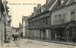 Houdan * Une Rue De La Commune * Bourrellerie * Vendeur De Laine POIRIER - Houdan