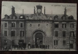 Cpa De 1916, LIMOGES 87 - Caserne Des Bénédictins - Animée, Attelages, écrite, éd Du Courrier Du Centre - Limoges