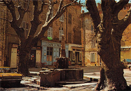 SIGNES - La Place Du Marché - Fontaine - Café De France - Arbres - Automobile - Signes