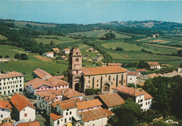 Urrugne : Vue Générale Aérienne Avec église En Gros Plan ( Non Circulée) - Urrugne