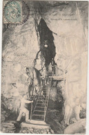 BAUME LES MESSIEURS   39    JURA   CPA  ESCALIER CONDUISANT AU RAVIN DU CATAFALQUE - Baume-les-Messieurs