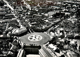 Cholet * Vue Aérienne De La Place De La République - Cholet