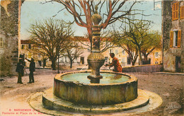 BARGEMON FONTAINE ET PLACE DE LA MAIRIE - Bargemon