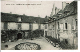 BAZOCHES -  Château De BAZOCHES  -  La Cour D'honneur - Bazoches