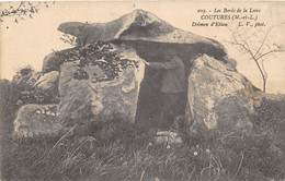 Thème: Dolmen Et Menhir:  Coutures      49       Le Dolmen D'Etiau   (voir Scan) - Dolmen & Menhirs