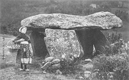 Thème: Dolmen Et Menhir:     Saint Nectaire    63        Dolmen        (voir Scan) - Dolmen & Menhirs