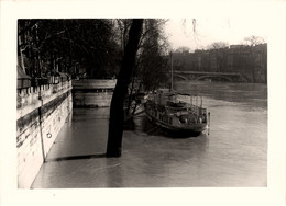 Paris * Bateau * Bords De Seine * Crue Inondation ? Photo - Die Seine Und Ihre Ufer