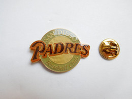 Beau Pin's , Baseball , Les Padres De San Diego , Grand Modèle - Baseball