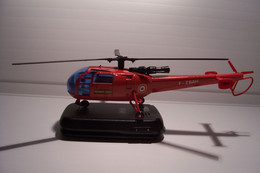 HELICOPTERE  - POMPIERS - SECURITE  CIVILE  -   - ( ECH  ? -MARQUE  ? ) - Airplanes & Helicopters