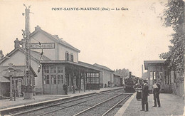 Pont Sainte Maxence       60         Intérieur De La Gare      - 1 -   (voir Scan) - Pont Sainte Maxence