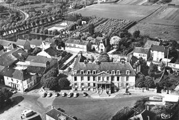 VIARMES - La Mairie Et Son Quartier - Vue Aérienne - Tirage D'éditeur N&B Non Dentelé - Viarmes