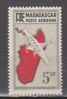 MADAGASCAR        N°  YVERT  :   PA 20  NEUF AVEC  CHARNIERES      ( CH   1/24 ) - Airmail