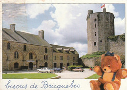 BRIQUEBEC   Bisous De..    Le Vieux Château    CPM - Bricquebec