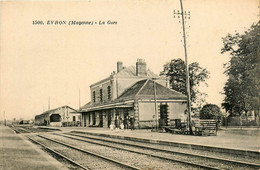 évron * La Gare * Ligne Chemin De Fer De Mayenne - Evron