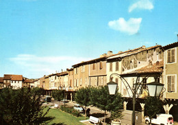 5239 Carte Postale MIREPOIX  La Place  ( Voiture Ancienne Renault 4L ) 09 Ariège - Mirepoix