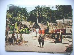 Suriname Kinderen In Een Boslanddorp - Suriname