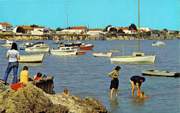 Angoulins Le Vieux Port à Marée Haute, La Jetée Est Recouverte - Angoulins