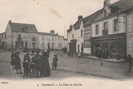 FROSSAY  - La Place Du Marché. - Frossay