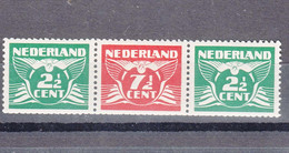 Netherlands Fliegende Taube, Mint Hinged Strip Of 3 - Unused Stamps