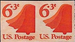 94800d -  USA - STAMPS - SC #  1518b   IMPERF PAIR - MNH  Bells - Plaatfouten En Curiosa