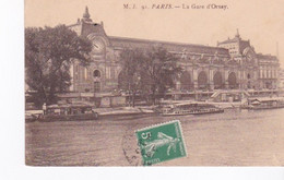 Paris La Gare D'Orsay, Bateau Mouche - Bahnhöfe Ohne Züge