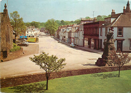 CPSM Ecosse-St.Cuthbert's Street And War Memorial    L218 - Kirkcudbrightshire