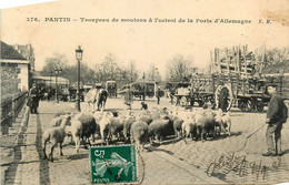 Pantin * Troupeau De Moutons à L'octroi De La Porte D'allemagne * Rue Attelage - Pantin