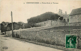 Chennevières * Ferme école Et Terrasse * Rue De La Commune - Chennevieres Sur Marne