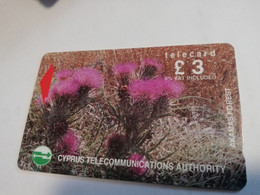 CYPRUS  PHONECARD 3 POUND  FLOWERS   NO 20CYPA    MAGNET CARD    ** 4503 ** - Zypern