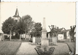 CPSM - 89 - Yonne - Villebougis - Monument Aux Morts église Et écoles - Villebougis