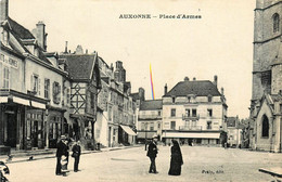 Auxonne * La Place D'arme * Villageois * L'église - Auxonne