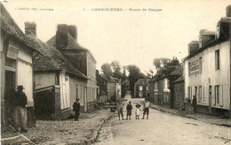 Londinières * La Route De Dieppe * Aubergiste Café Billard POLET - Londinières