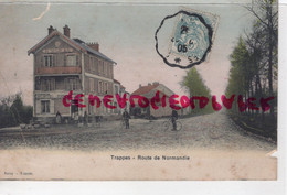 78 -  TRAPPES - ROUTE DE NORMANDIE - AU PAVILLON BLEU  HOTEL DE LA FOURCHE- EDITEUR AUCUY  1905  CARTE COLORISEE - Trappes
