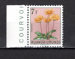 RUANDA-URUNDI   N° 192    NEUF AVEC CHARNIERE   COTE 1.25€    FLEUR - Unused Stamps
