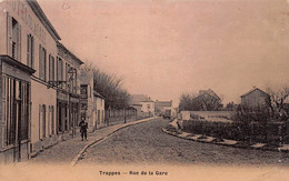Trappes           78            Rue De La Gare        ( Voir Scan) - Trappes