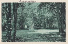 Magnanville 78 - Sanatorium Association Léopold Bellan - Rond Point - Statue Diane Chasseresse - Magnanville