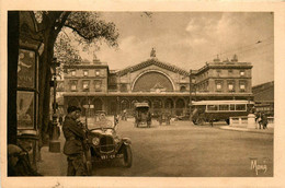 Paris * 10ème * Gare De L'est * Automobile Voiture Ancienne * Autobus Bus - Métro Parisien, Gares