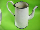 Cafetiere Complete  -ancienne-emaillee --blanc Filet Bleu- - Art Populaire