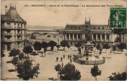 CPA BELFORT - Place De La Republique - Le Mon. Des Trois Sieges (142526) - Belfort – Siège De Belfort