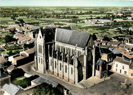 Boussay * Vue Aérienne Sur L'église - Boussay