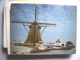 Nederland Holland Pays Bas Workum Met Molen In Sneeuwlandschap - Workum