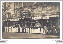 CPA 75 Carte Photo Devanture De Café Le Personnel 115. Boulevard Montparnasse - District 06