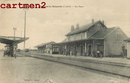 BEAUNE-LA-ROLANDE INTERIEUR DE LA GARE BAHNHOF STATION RAILWAY 45 LOIRET - Beaune-la-Rolande