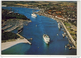 Ostseeheilbad TRAVEMÜNDE   - Panorama, Schiffe, Ship, Fliegeraufnahme, Flugaufnahme, Luftbild, Air View - Lübeck-Travemünde