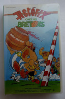 K7 CASSETTE Video VHS ASTERIX ET LES BRETON NEUVE SOUS FILM 1986  (voir Photo) - Dessins Animés